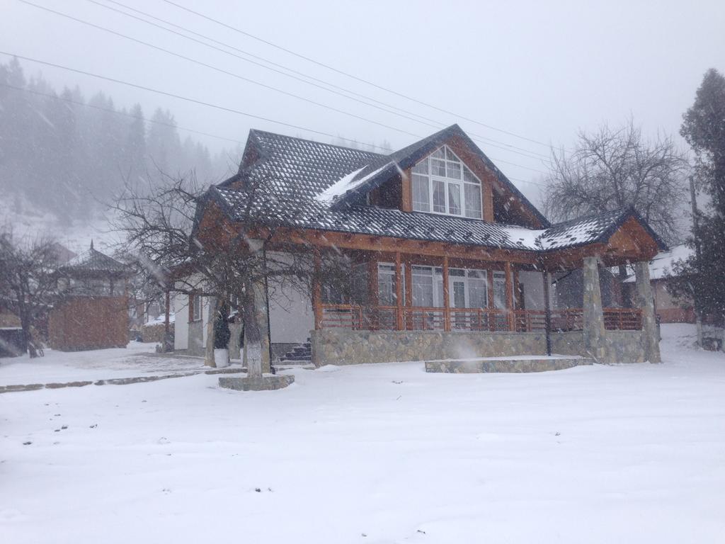 Cottage Familiya 베르코비나 외부 사진